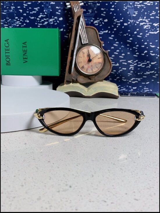 Bottega Veneta Black Cat Eye Gold Knot Tan Lens Sunnies main image 8